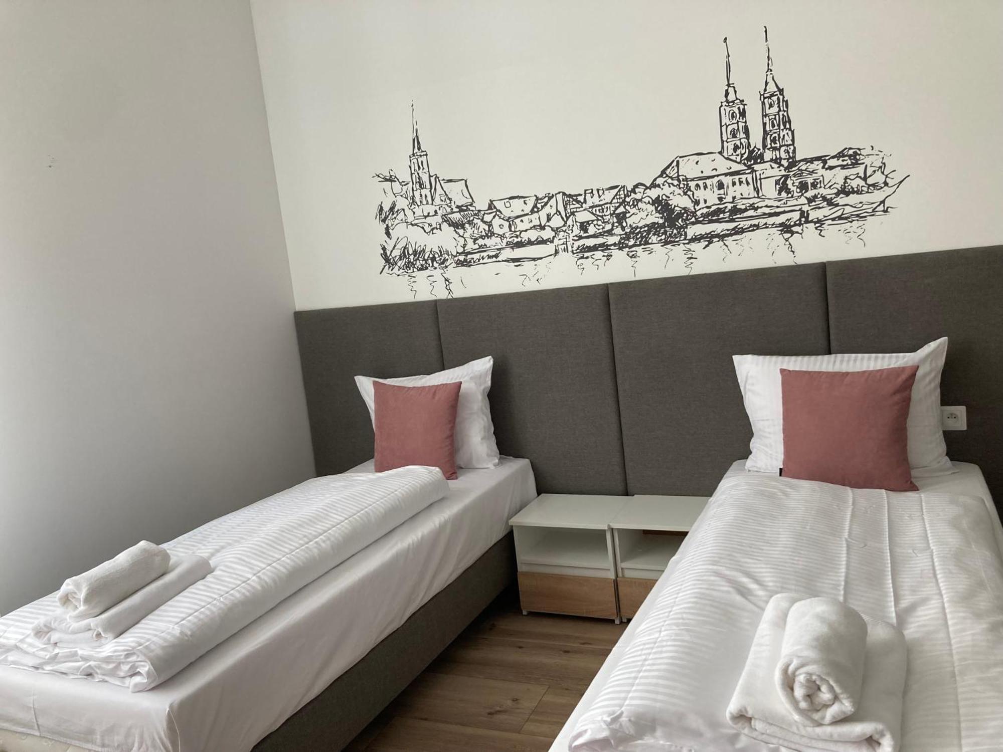 Aviendo Old Town Apartments Вроцлав Экстерьер фото